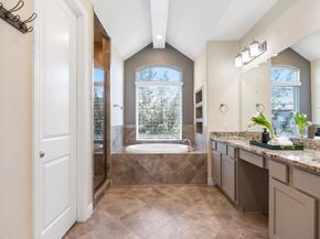 1752 Trinity Bend Drive, Houston TX 77080