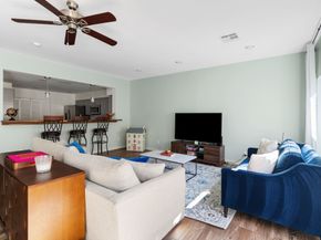 2612 Yupon Street, Houston TX 77006