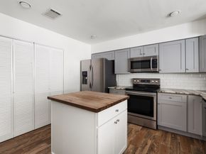 2612 Yupon Street, Houston TX 77006