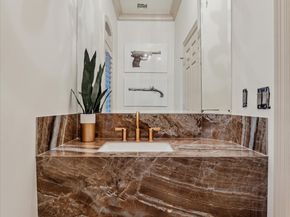 918 Huntington Cove, Houston TX 77063