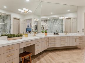 918 Huntington Cove, Houston TX 77063