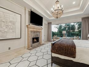 918 Huntington Cove, Houston TX 77063