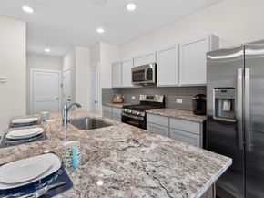 9111 Highland Northern Way, Houston TX 77088