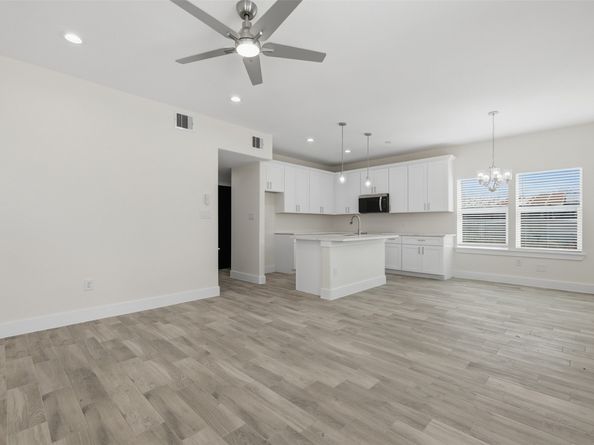 9925 Fillmore Street, Houston TX 77029