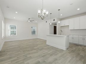 9925 Fillmore Street, Houston TX 77029