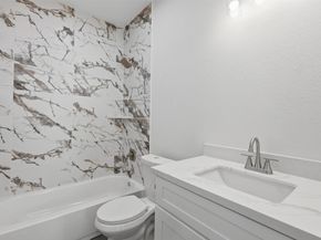 9925 Fillmore Street, Houston TX 77029