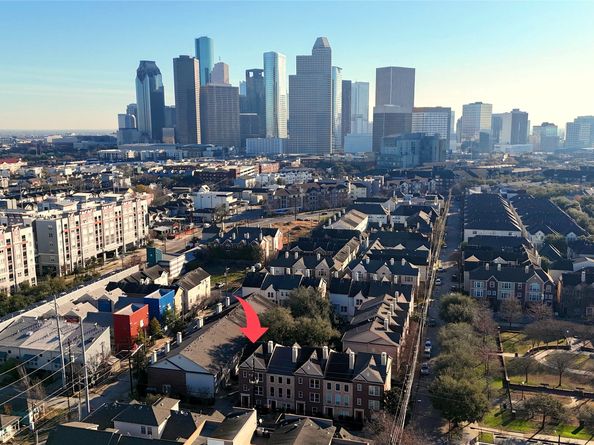 1809 Gillette Street, Houston TX 77019