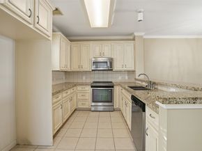 1809 Gillette Street, Houston TX 77019