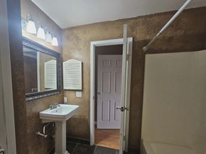 15309 Kingfield Drive 9, Houston TX 77084