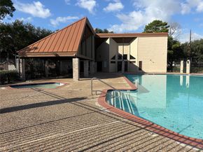 15309 Kingfield Drive 9, Houston TX 77084