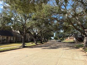 15309 Kingfield Drive 9, Houston TX 77084