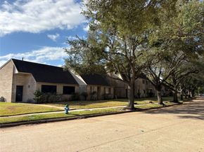 15309 Kingfield Drive 9, Houston TX 77084