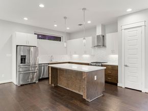 904 W 25th Street D, Houston TX 77008