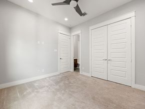 904 W 25th Street D, Houston TX 77008