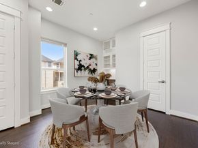 904 W 25th Street D, Houston TX 77008