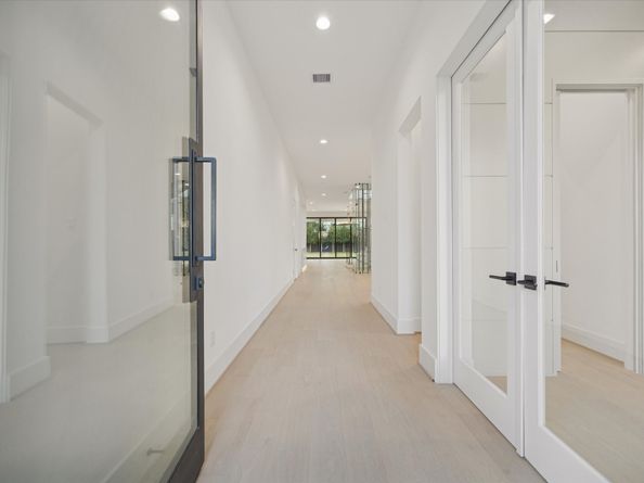 2118 Westgate Drive, Houston TX 77019