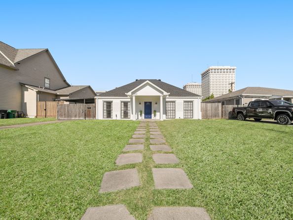 4391 Varsity Lane, Houston TX 77004