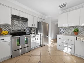 11608 Village Place Drive 334, Houston TX 77077