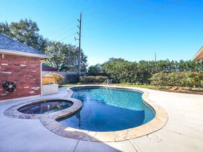 811 W Green Belt Drive, Sugar Land TX 77498