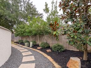 6 Rhapsody Bend Drive, The Woodlands TX 77382