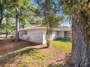 9627 Glenwood Forest Drive, Houston TX 77078