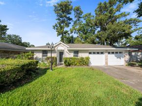 9627 Glenwood Forest Drive, Houston TX 77078