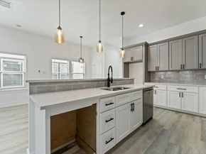 725 E 37th Street, Houston TX 77022