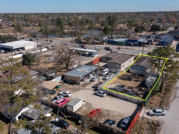 9205 Mesa Drive, Houston TX 77028