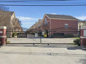 3643 Main Plaza Drive, Houston TX 77025