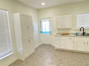 4401 Canal Street, Houston TX 77011