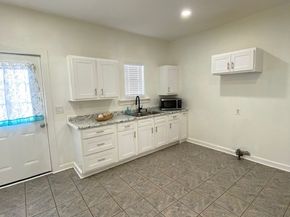 4401 Canal Street, Houston TX 77011