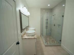 5105 Chapman Street, Houston TX 77009