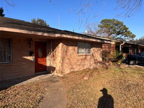 5551 Winding Creek Way, Houston TX 77017