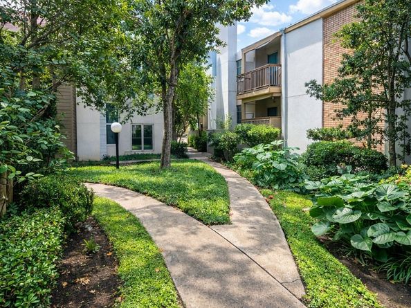 10047 Westpark Drive 73, Houston TX 77042