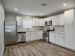 3801 Broyles Street, Houston TX 77026