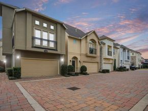 1303 Sherwood Point Lane, Houston TX 77043