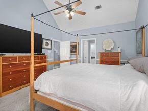 7671 Ameswood Road, Houston TX 77095