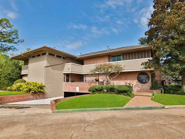 640 S Ripple Creek Drive S 640, Houston TX 77057