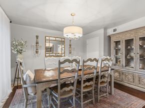 640 S Ripple Creek Drive S 640, Houston TX 77057