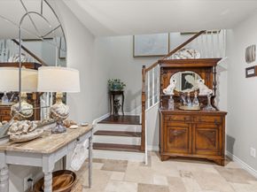640 S Ripple Creek Drive S 640, Houston TX 77057