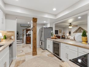 640 S Ripple Creek Drive S 640, Houston TX 77057