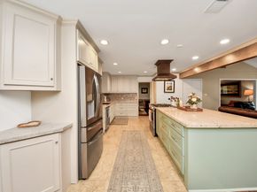 10115 Holly Springs Drive, Houston TX 77042