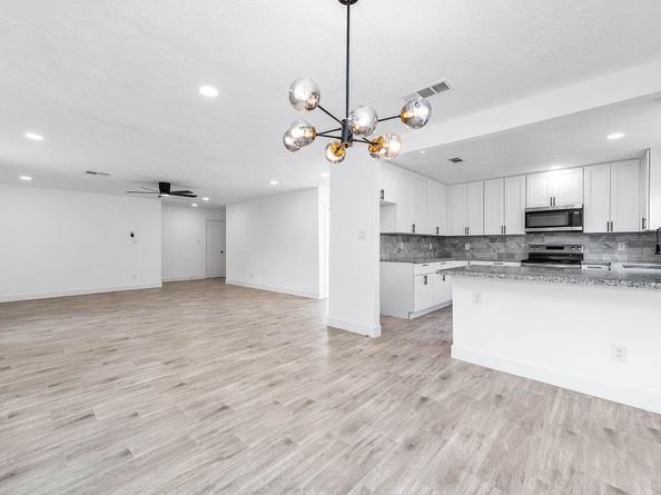 10402 Rancho Bernardo Lane, Sugar Land TX 77498
