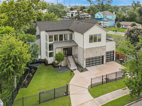 922 T C Jester Boulevard, Houston TX 77008
