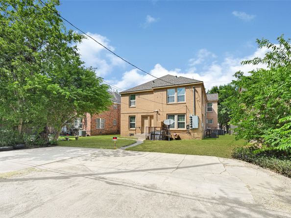 2302 Blodgett Street 14, Houston TX 77004