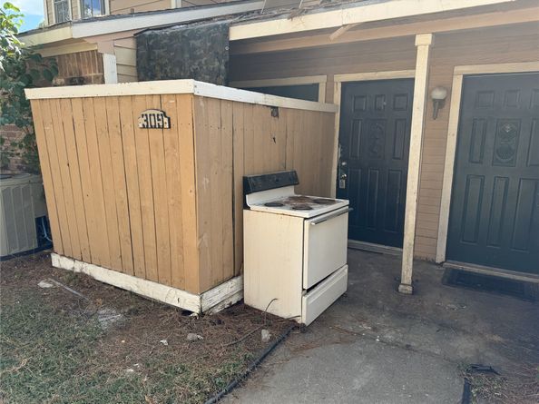 7402 Alabonson Road 309, Houston TX 77088