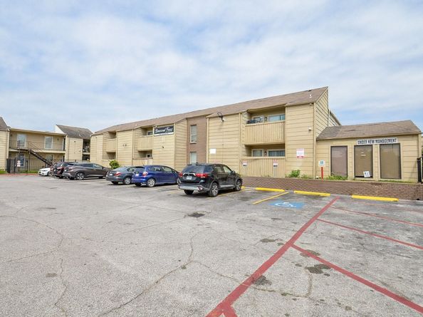 8100 Creekbend Dr 120, Houston TX 77071