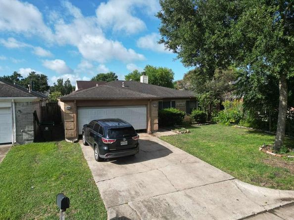 13831 Aspen Hollow Lane, Houston TX 77082