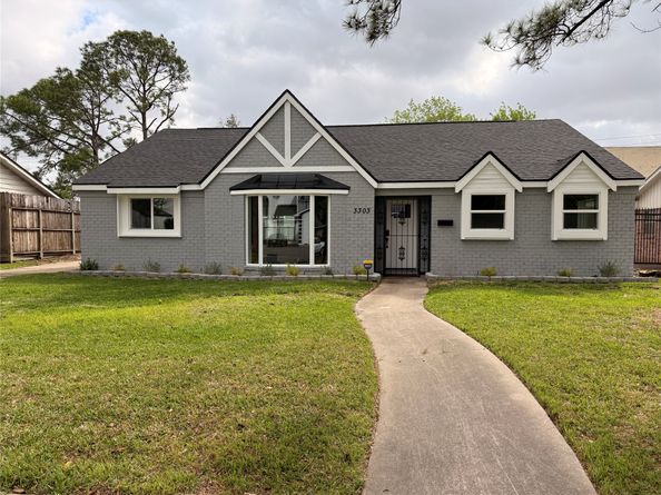 3303 Freshmeadows Drive, Houston TX 77063