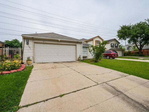 9319 Belle Park Drive, Houston TX 77099